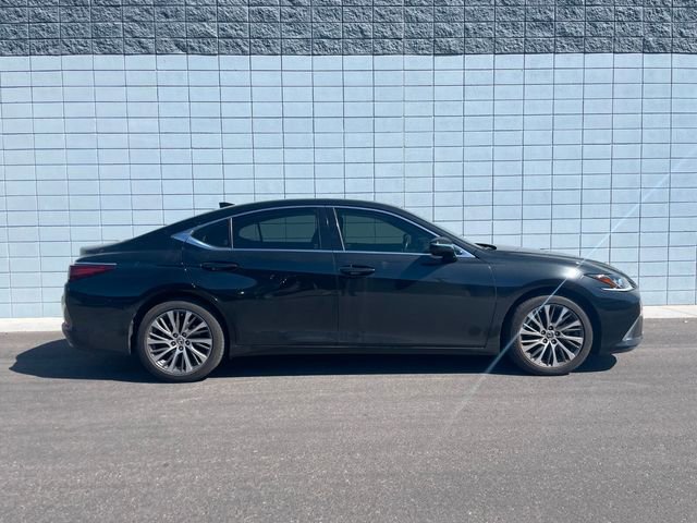 Used 2019 Lexus ES 350 w/ Premium Package FWD image 2