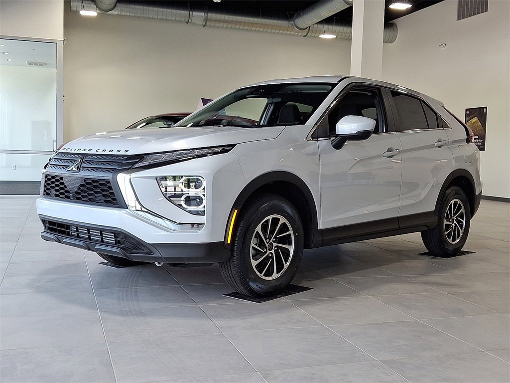 New 2025 Mitsubishi Eclipse Cross ES image 2
