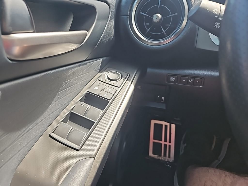 Used 2022 Lexus IS 350 F Sport RWD image 21