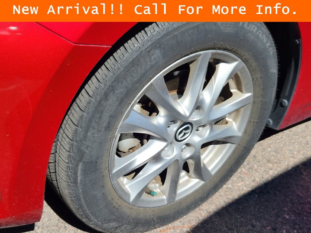 Used 2016 MAZDA MAZDA3 i Touring w/ Popular Equipment Package FWD image 8