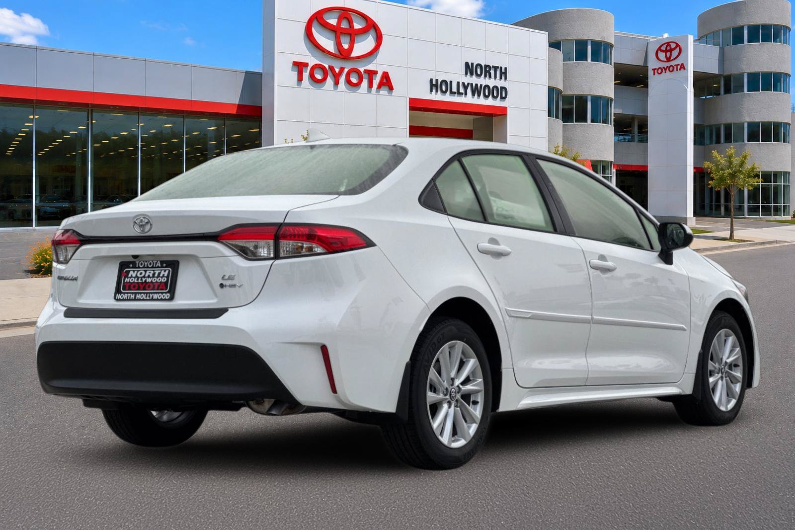 New 2027 Toyota Corolla LE FWD image 5