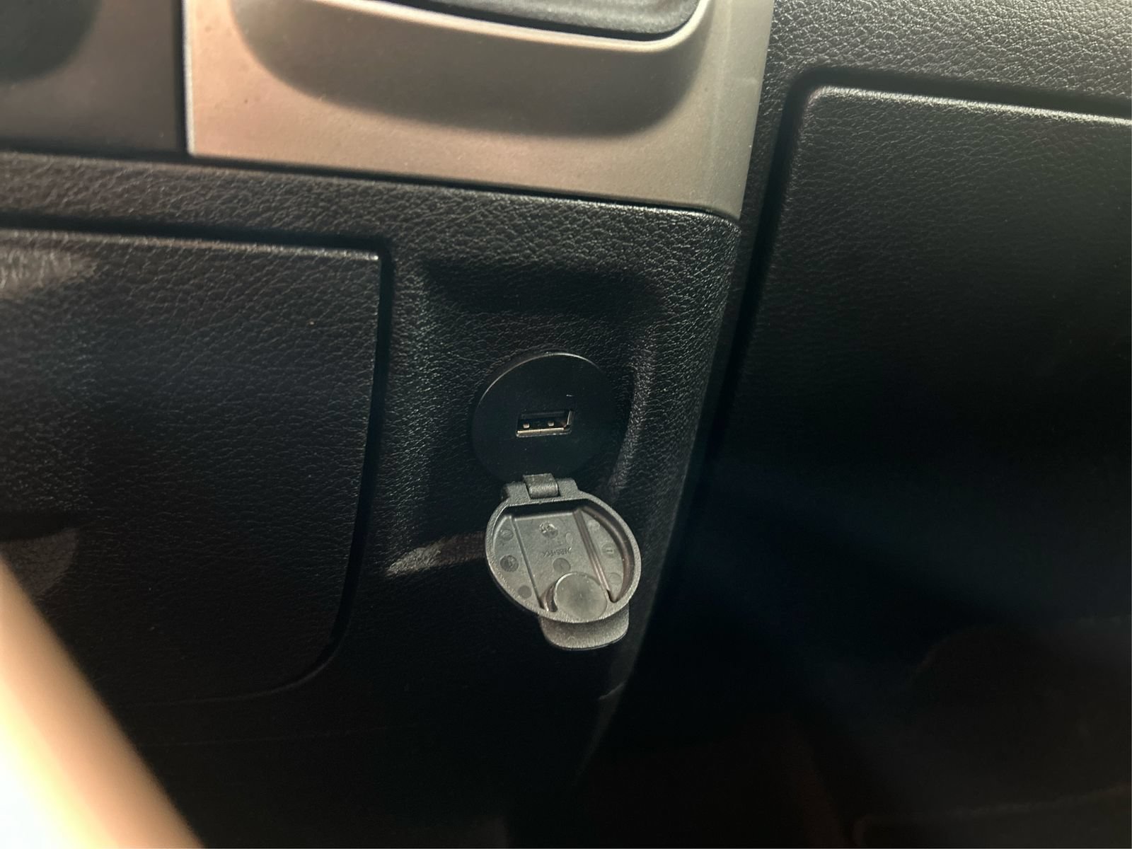 Used 2020 RAM 1500 Warlock AWD/4WD image 30