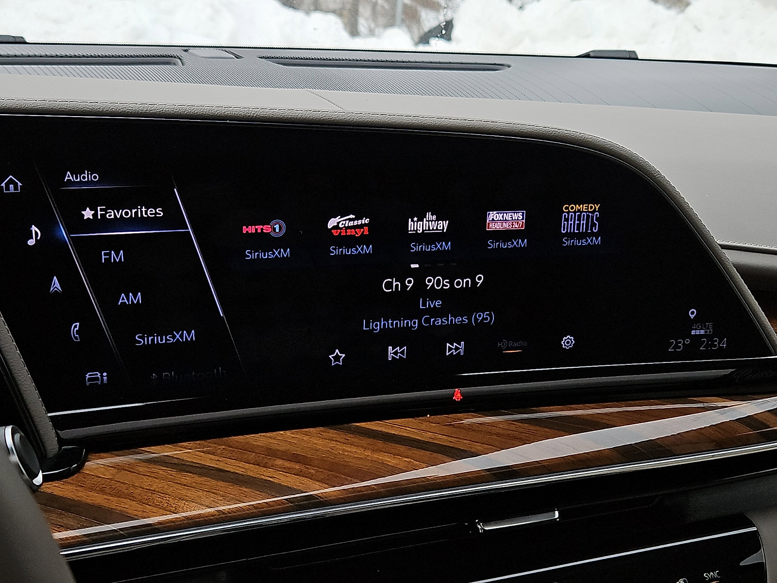 Certified 2024 Cadillac Escalade Sport Platinum image 19