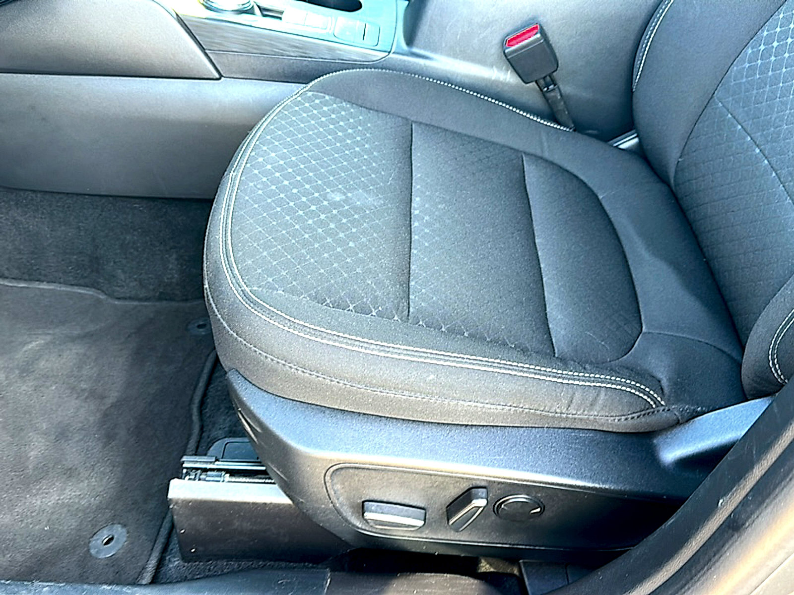 Used 2024 Ford Escape Active image 15