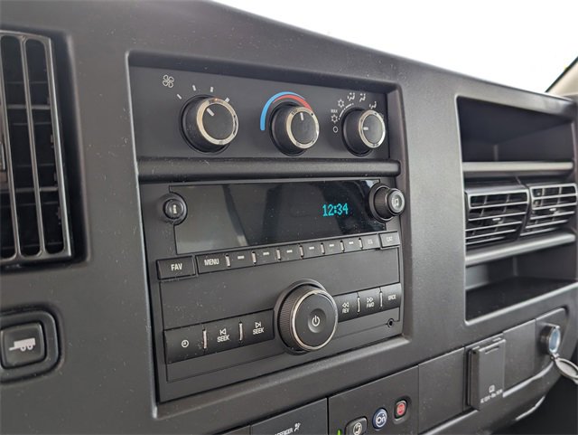 New 2024 Chevrolet Express 4500 Extended w/ Power Convenience Package RWD image 14