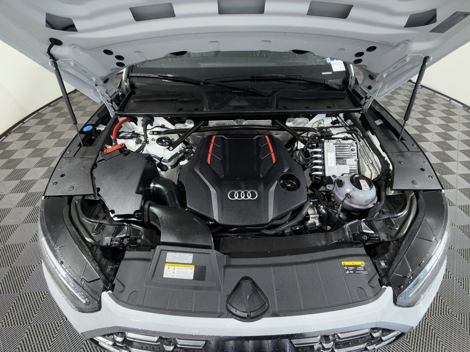 Used 2023 Audi SQ5 Premium Plus w/ Premium Plus Package AWD/4WD image 28