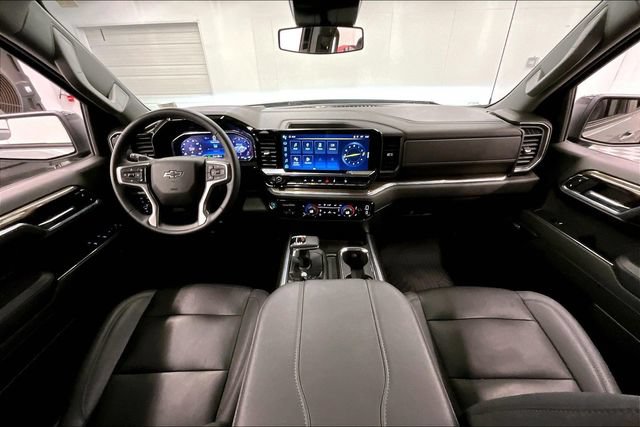 Used 2024 Chevrolet Silverado 1500 RST AWD/4WD image 18