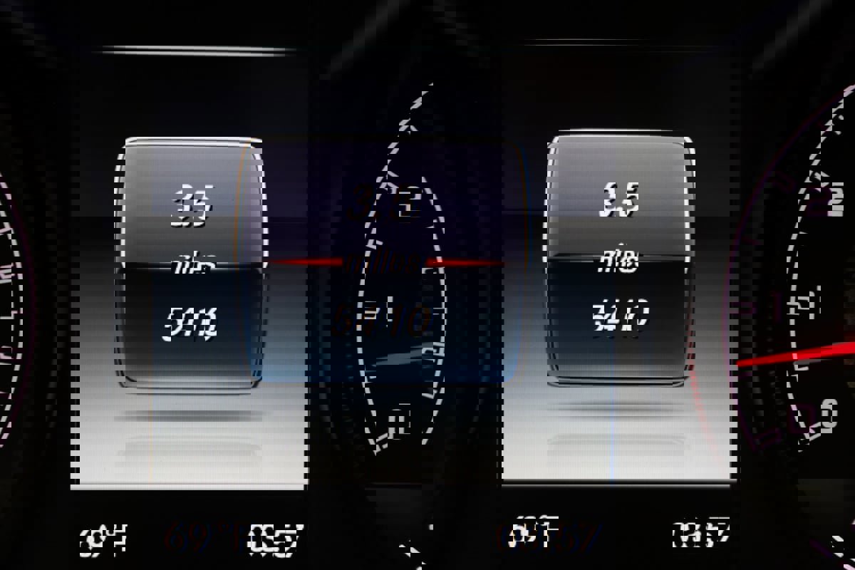 Used 2017 Mercedes-Benz AMG GT Coupe w/ Exclusive Interior Package image 78