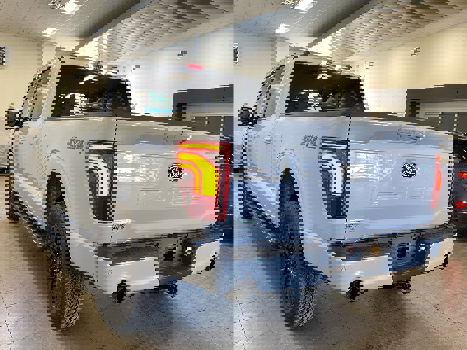 New 2025 Ford F150 Lariat w/ Equipment Group 502A High image 5