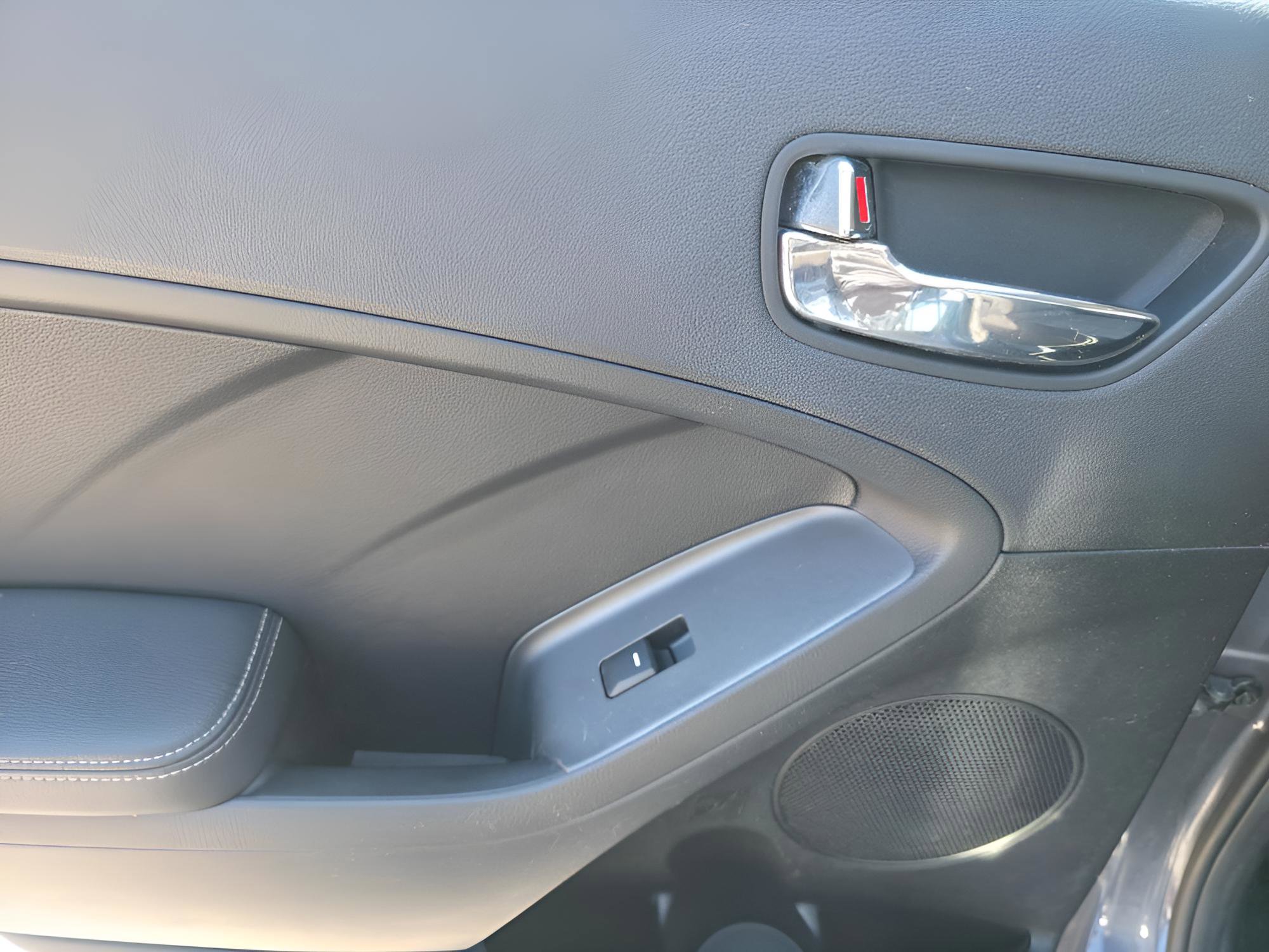 Used 2014 Kia Forte EX FWD image 18