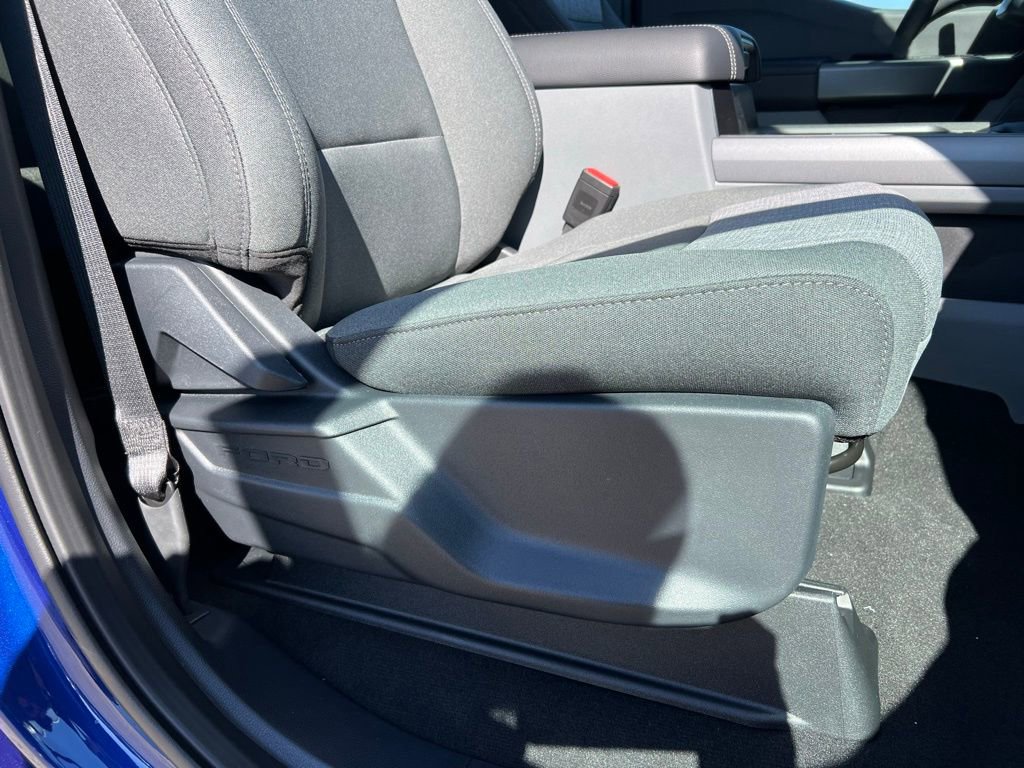 New 2026 Ford F250 XLT w/ FX4 Off-Road Package image 23