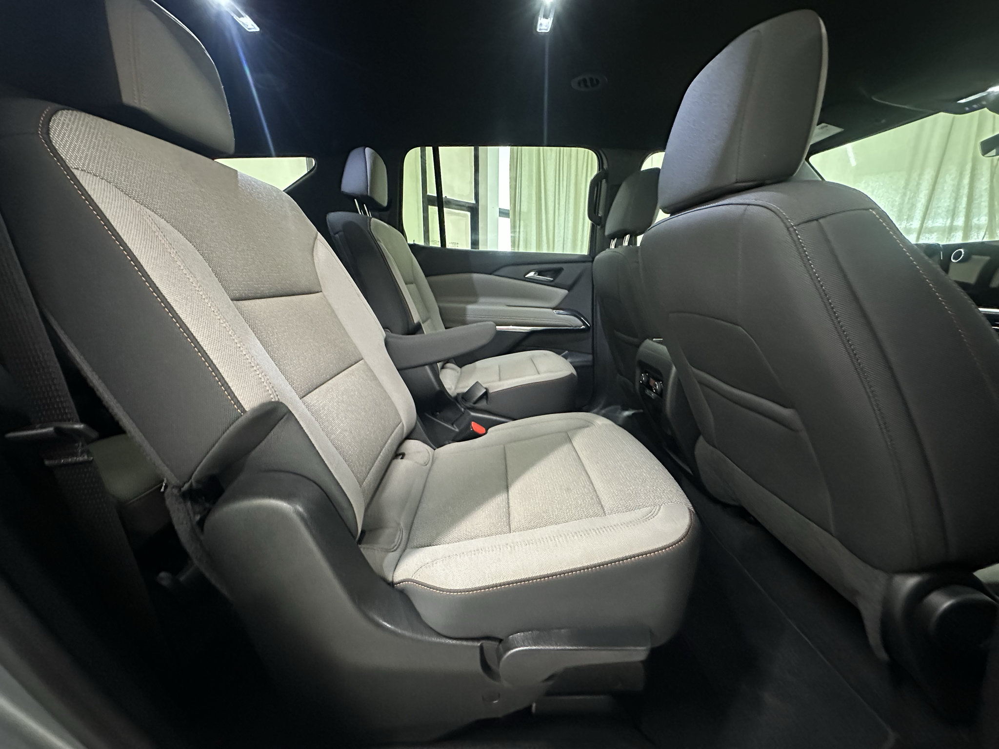Certified 2026 Chevrolet Traverse LT w/ Driver Confidence Package FWD image 17