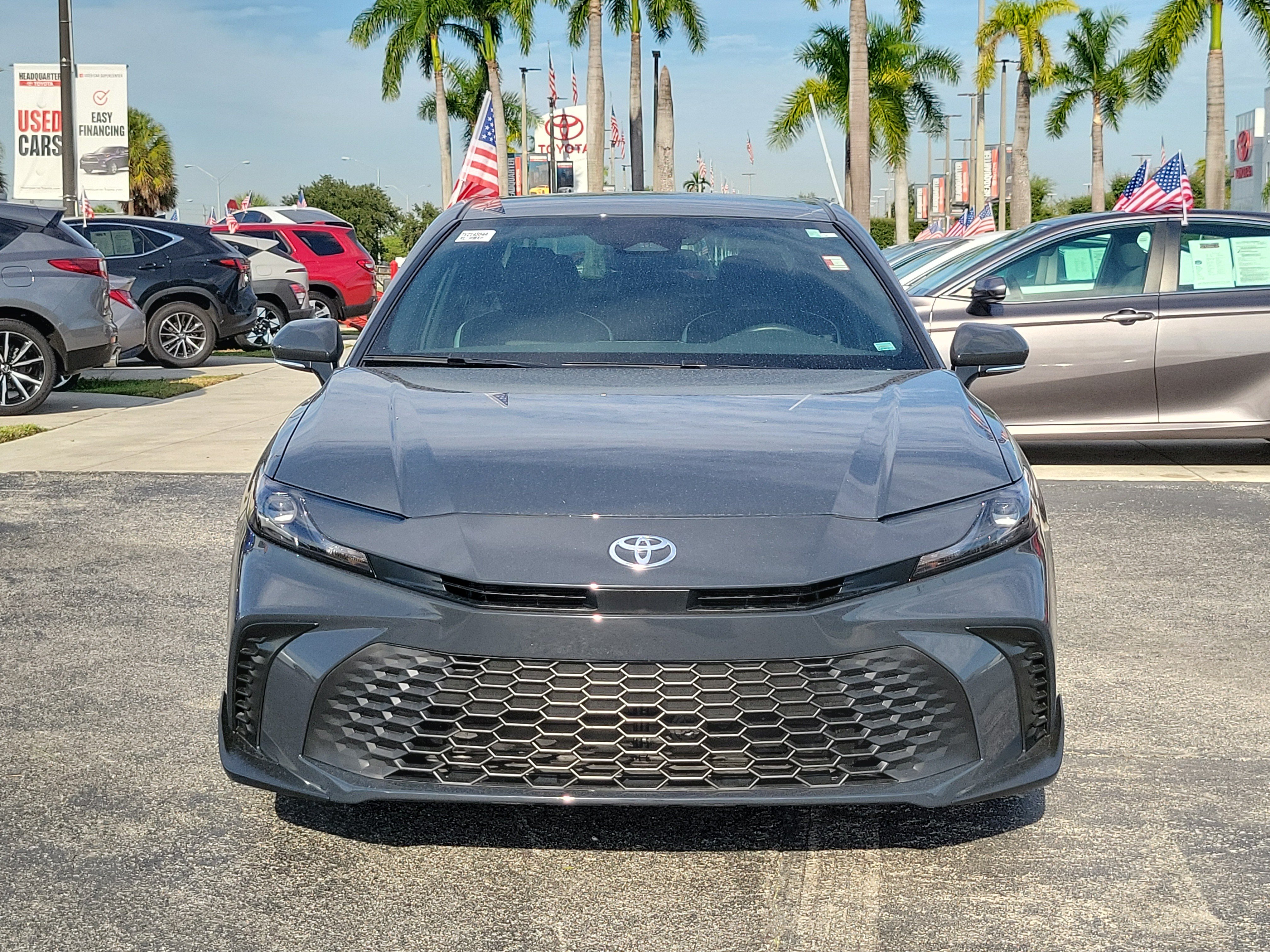 Used 2026 Toyota Camry SE FWD image 4