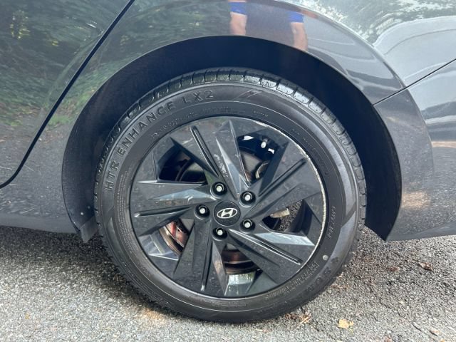 Used 2021 Hyundai Elantra SEL FWD image 35