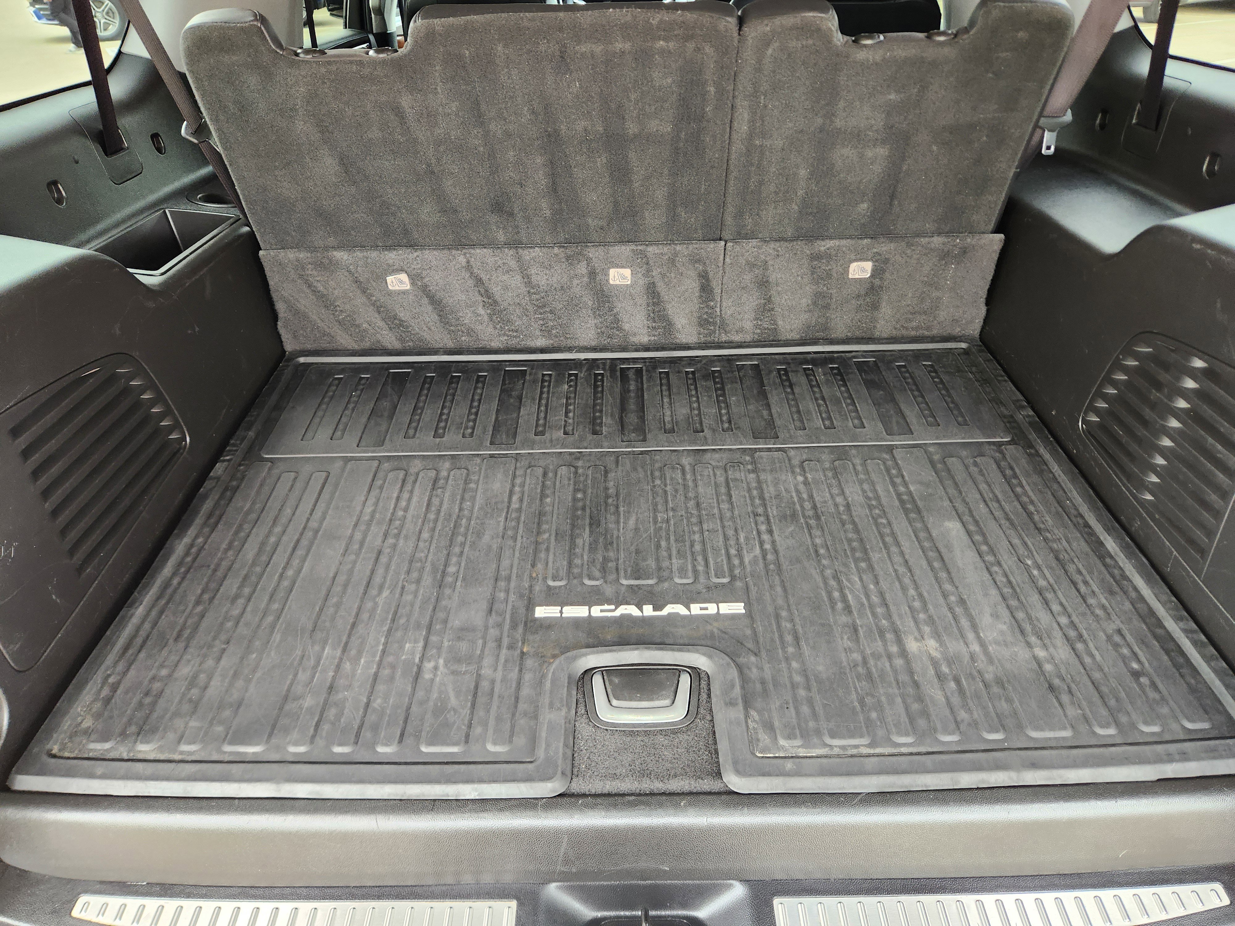 Used 2018 Cadillac Escalade ESV Premium Luxury AWD/4WD image 42