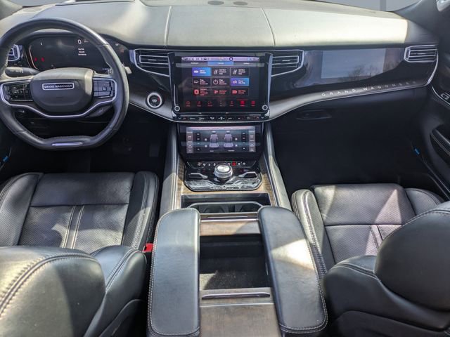 Used 2022 Jeep Grand Wagoneer Series I AWD/4WD image 16