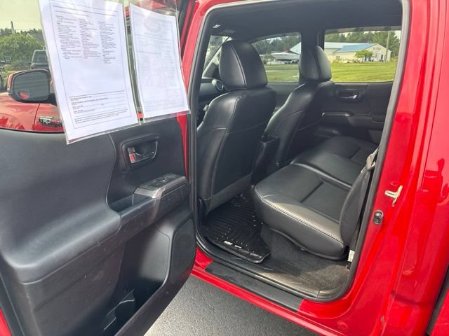 Used 2017 Toyota Tacoma 4x4 Double Cab image 39