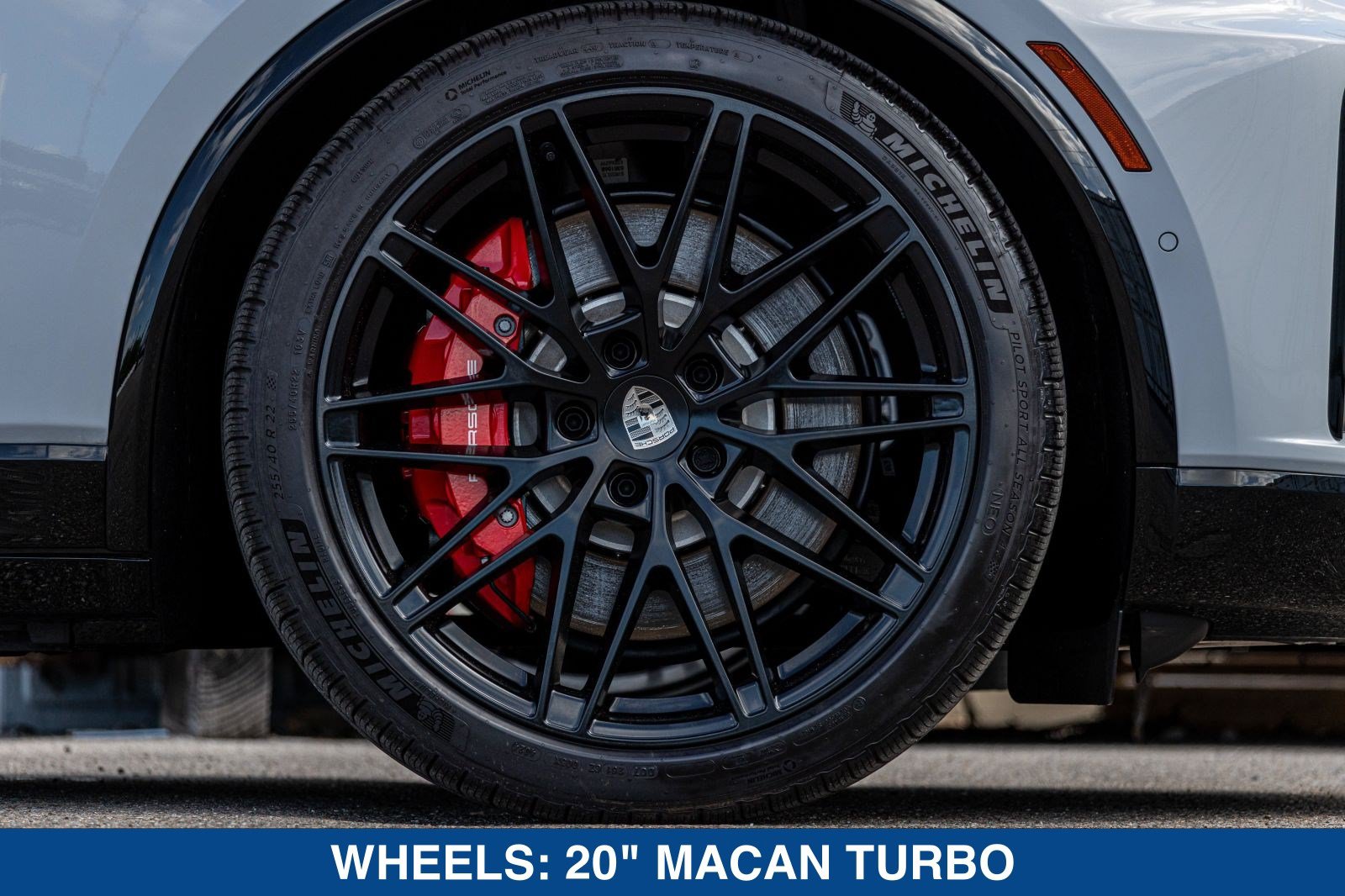 Used 2025 Porsche Macan Turbo Electric AWD/4WD image 26