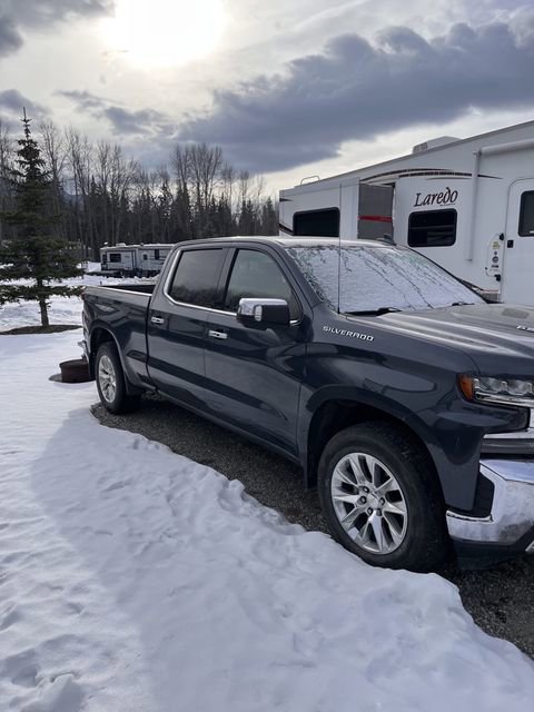 Used 2019 Chevrolet Silverado 1500 LTZ w/ LTZ Plus Package AWD/4WD image 3