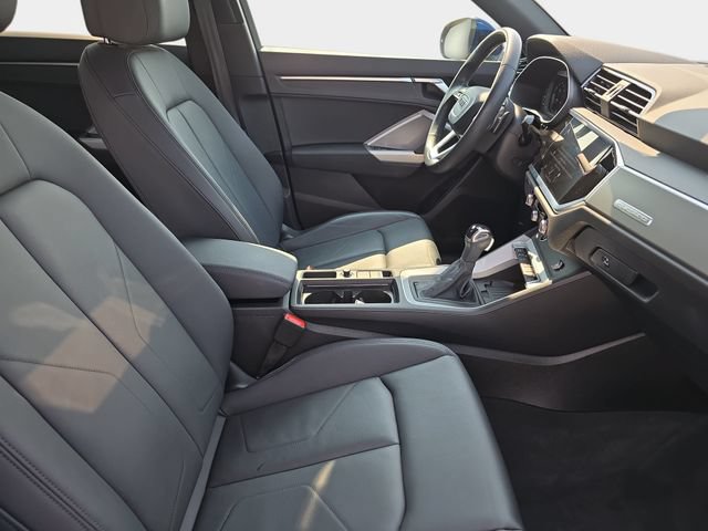 Certified 2024 Audi Q3 2.0T Premium w/ Convenience Package AWD/4WD image 9