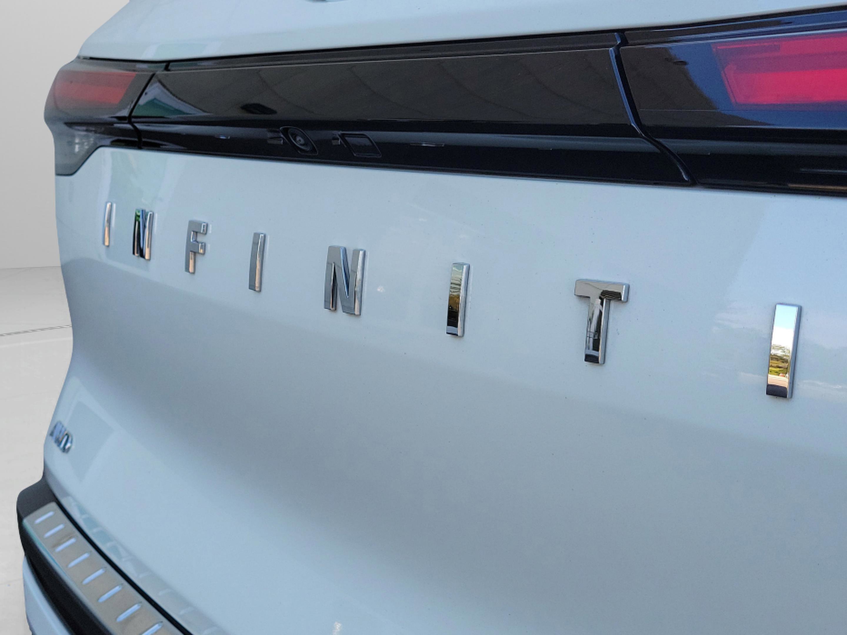 Used 2022 INFINITI QX60 Luxe w/ Cargo Package image 31