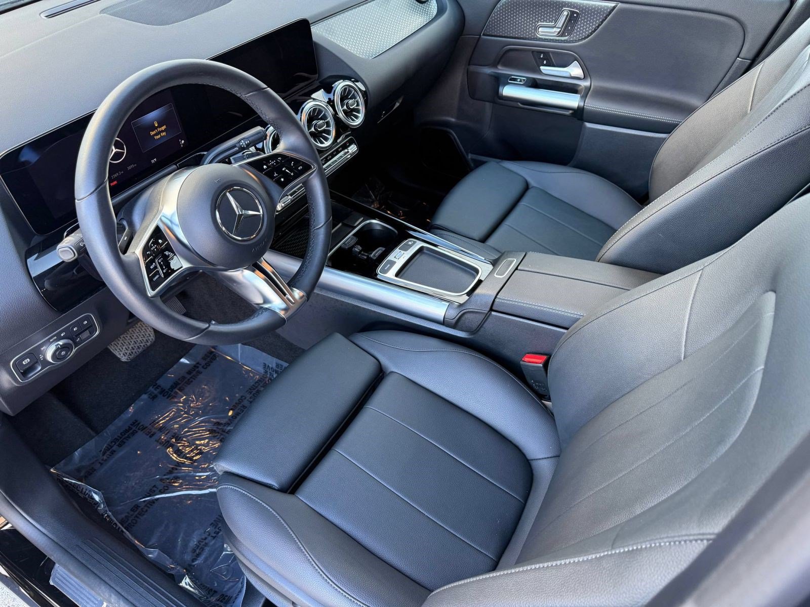 Used 2025 Mercedes-Benz GLA 250 image 34