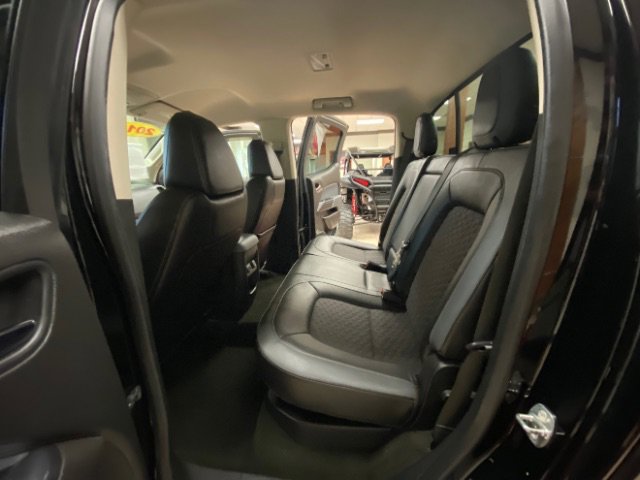 Used 2016 Chevrolet Colorado Z71 w/ Z71 Midnight Edition image 21