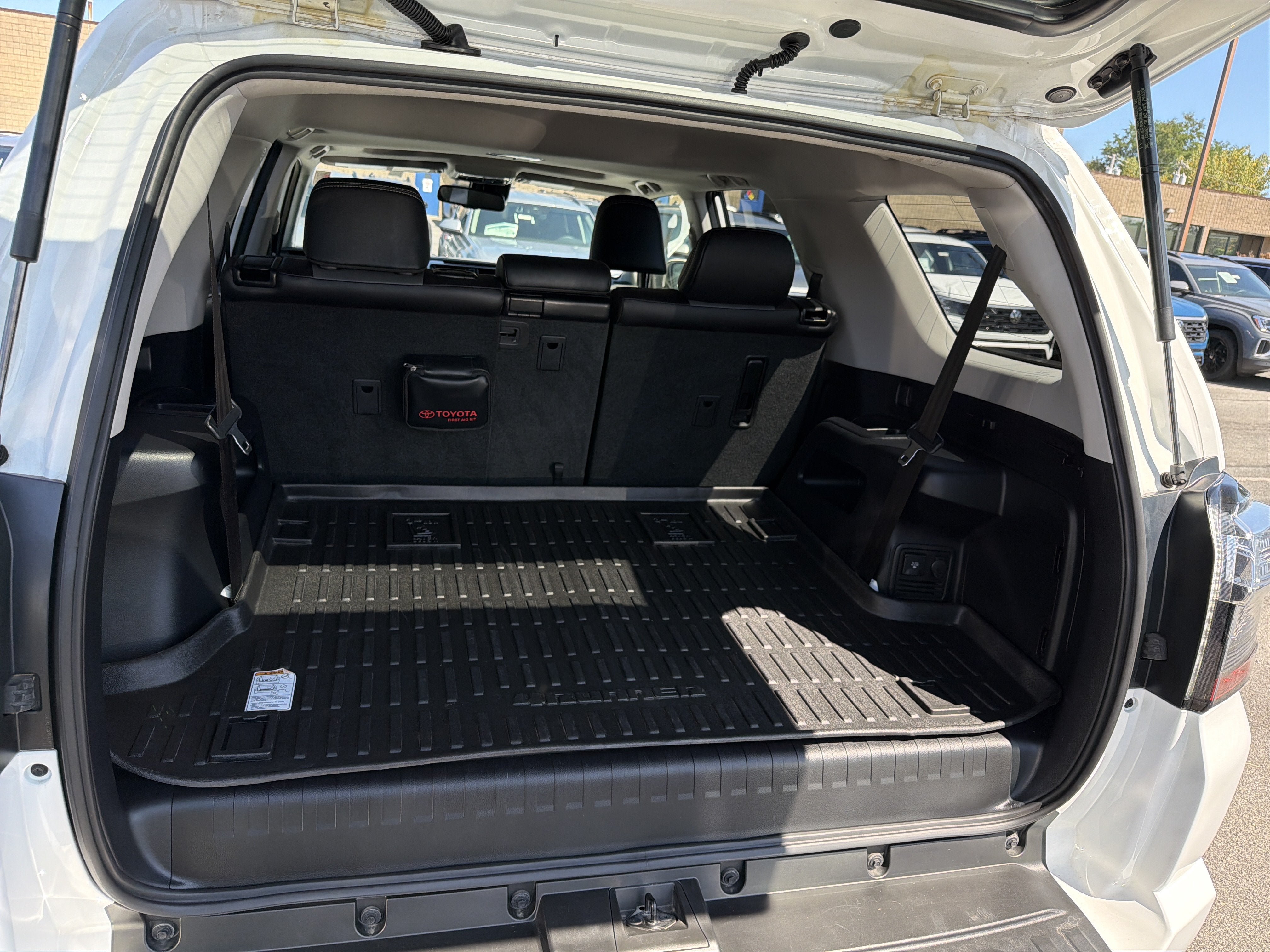 Used 2023 Toyota 4Runner SR5 Premium w/ Moonroof Package AWD/4WD image 26