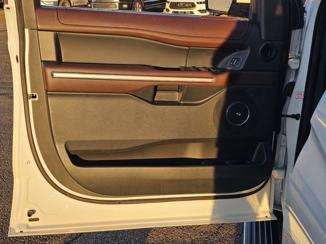 Certified 2024 Ford Expedition Limited image 15
