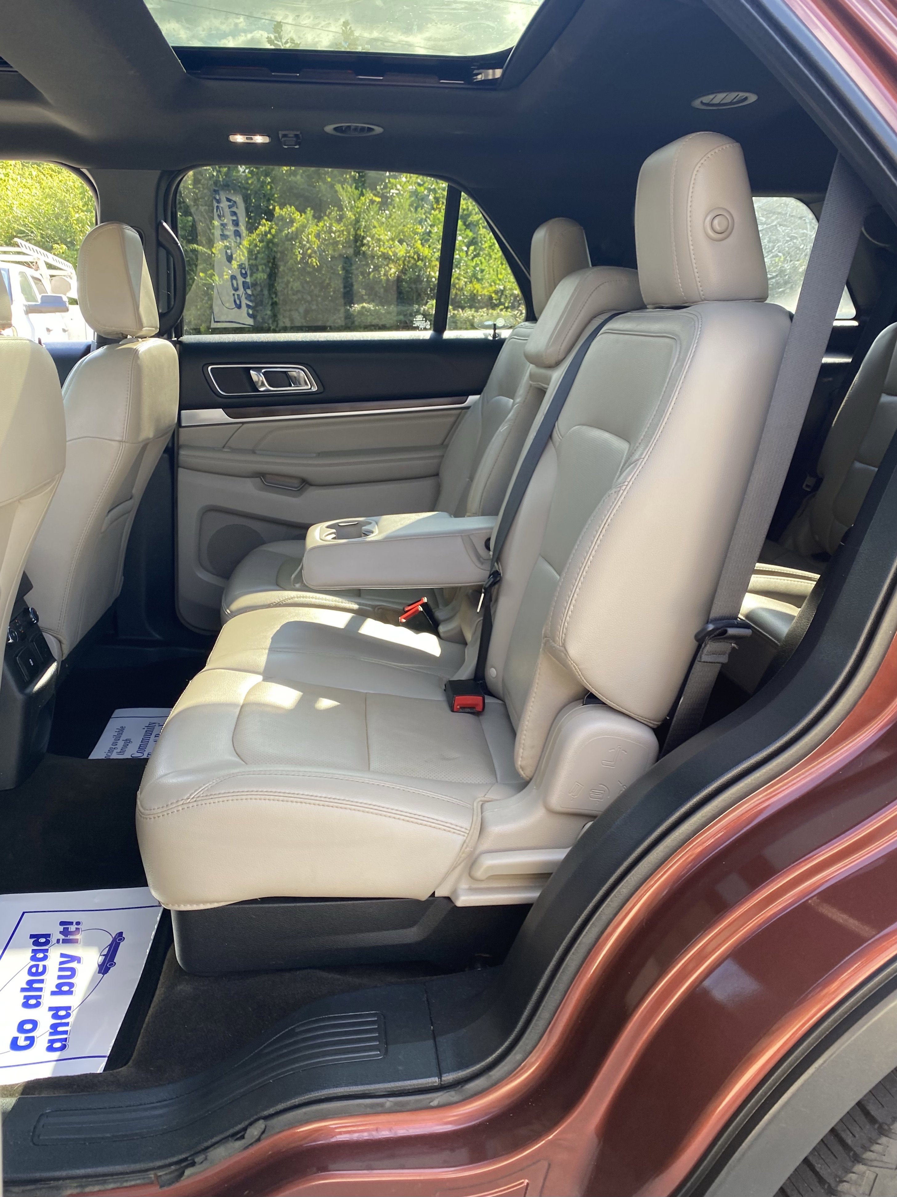 Used 2018 Ford Explorer Limited image 21