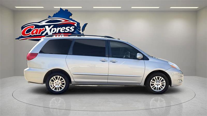 Used 2007 Toyota Sienna XLE AWD/4WD image 8