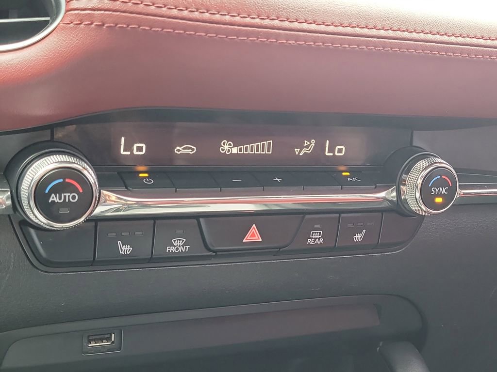 Used 2020 MAZDA MAZDA3 AWD Hatchback w/ Premium Pkg image 22