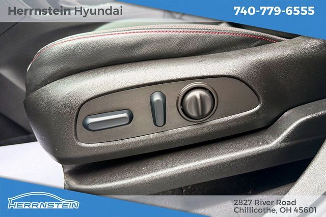 Used 2022 Chevrolet Equinox RS image 16