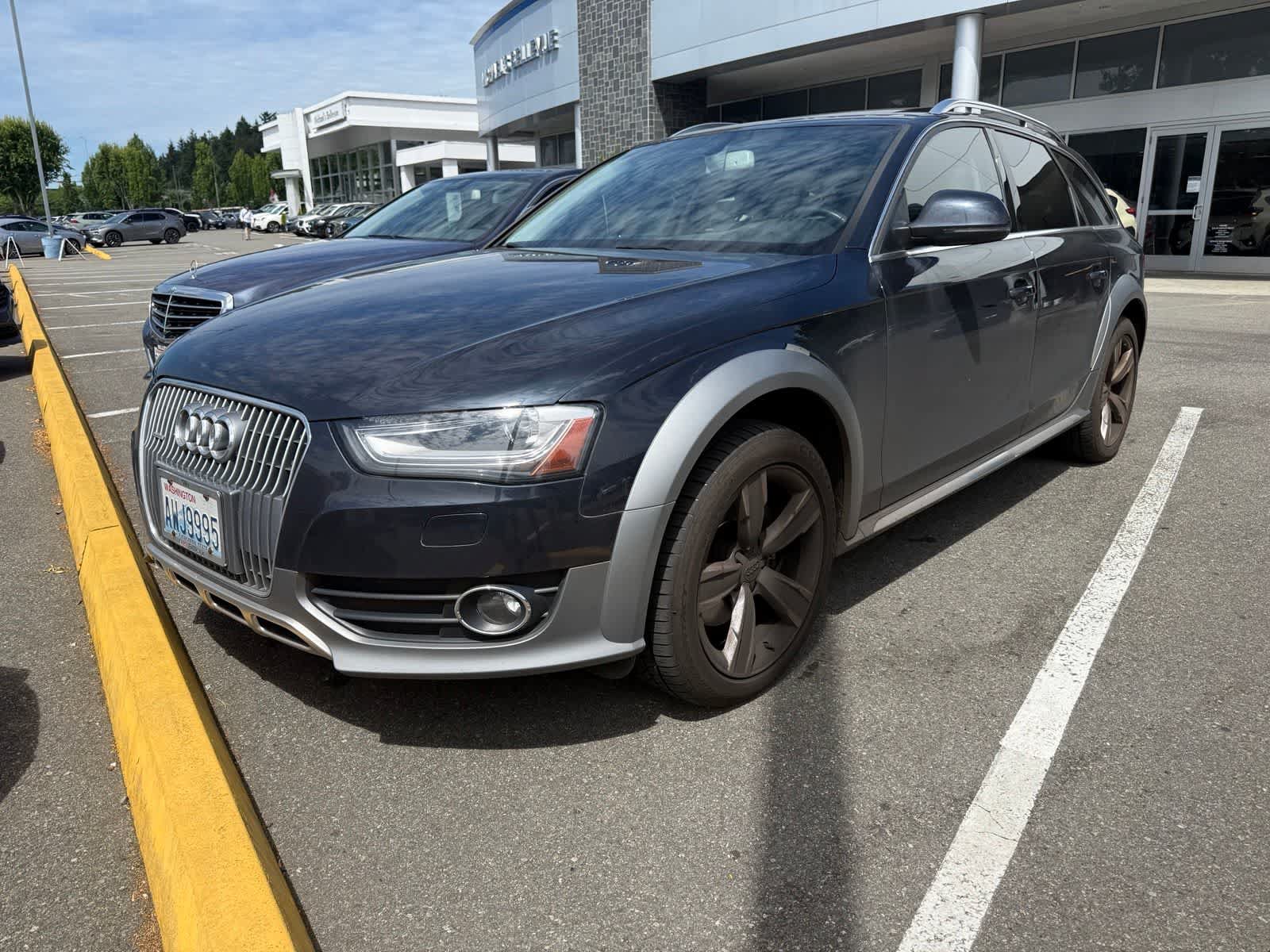 Used 2016 Audi allroad Premium Plus AWD/4WD image 1
