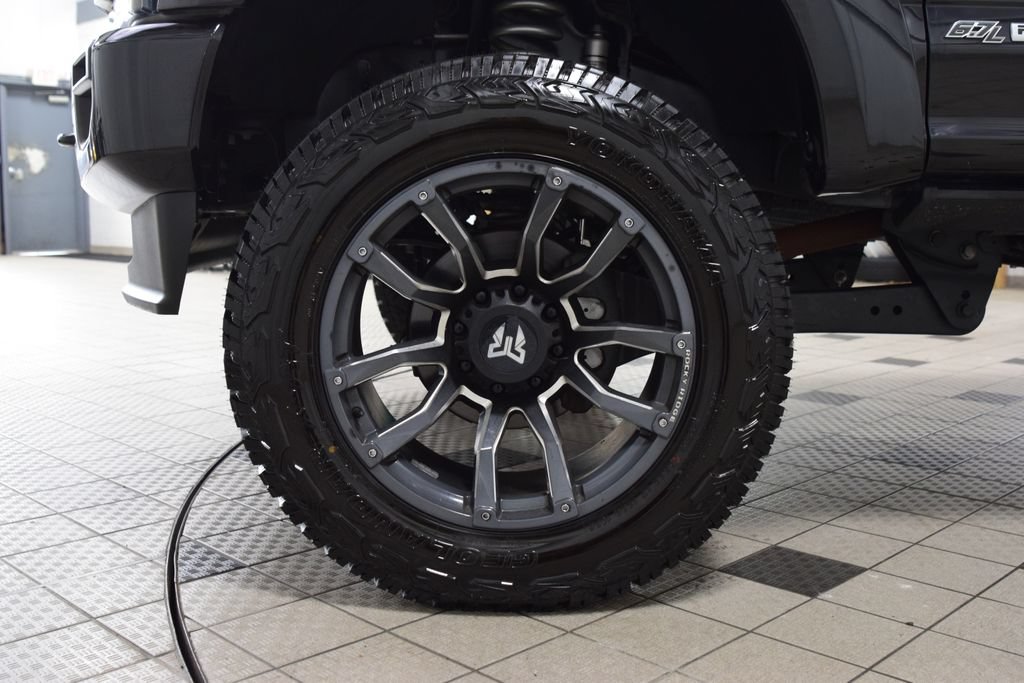 Used 2022 Ford F250 Lariat w/ Black Appearance Package AWD/4WD image 32