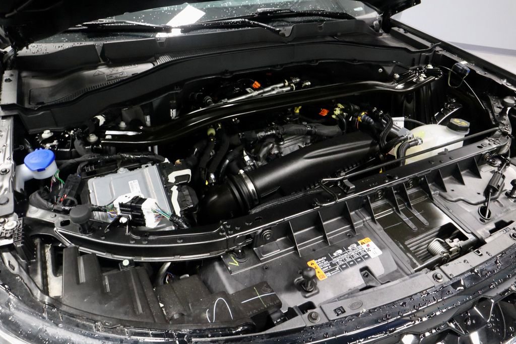 Used 2025 Ford Explorer ST-Line image 15