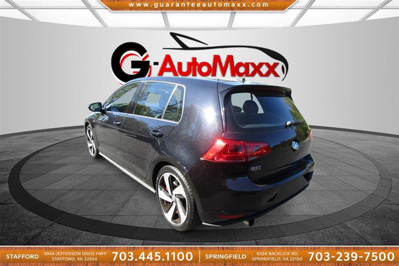 Used 2017 Volkswagen GTI SE image 7