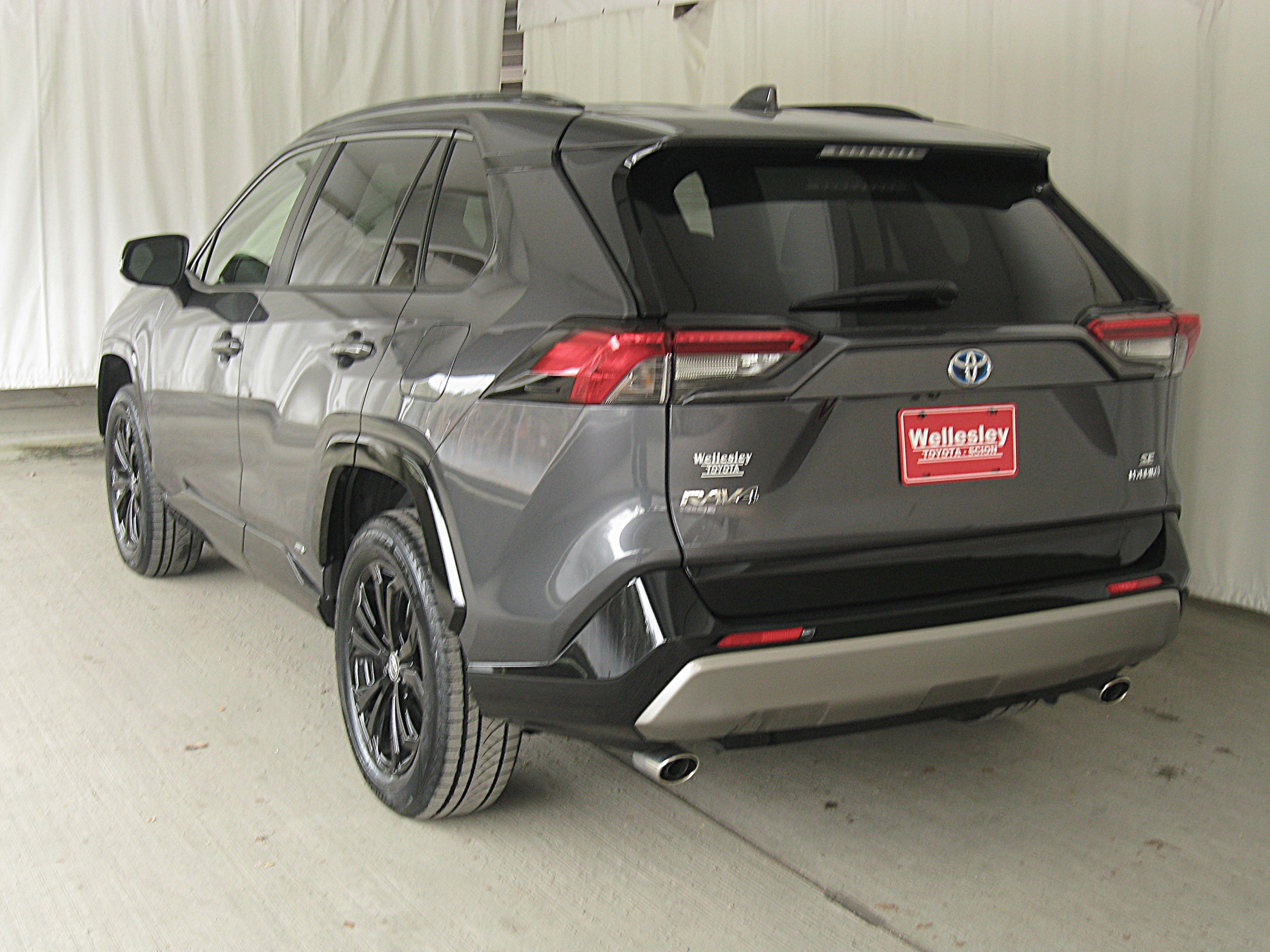 Used 2023 Toyota RAV4 SE w/ Convenience Package image 26