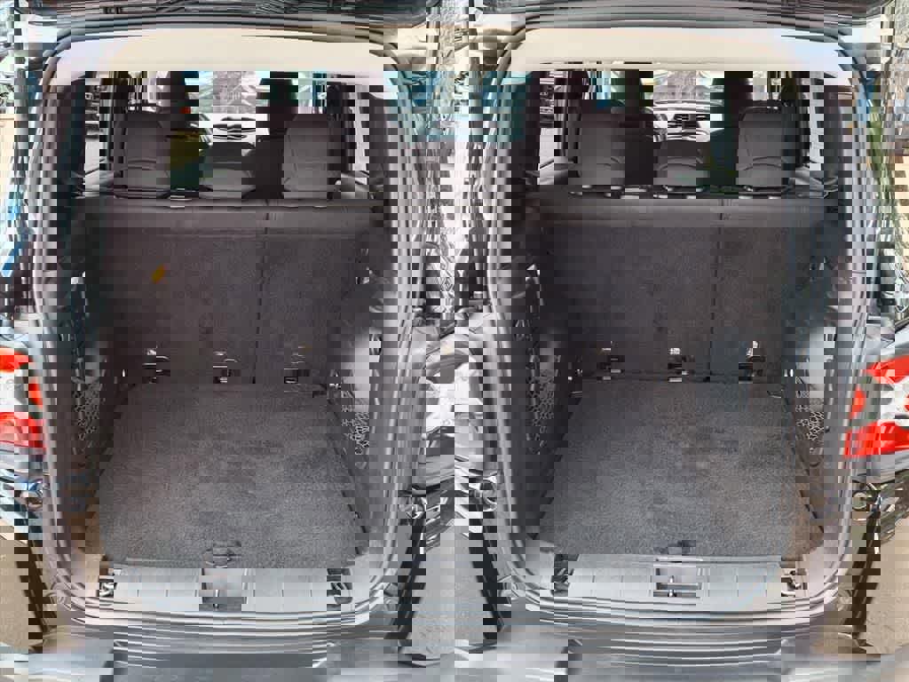 Used 2018 Jeep Renegade Latitude image 6