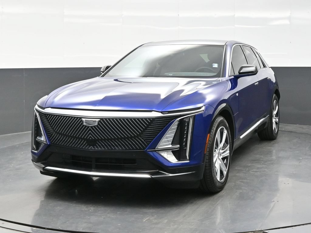 Certified 2024 Cadillac Lyriq Tech AWD/4WD image 2