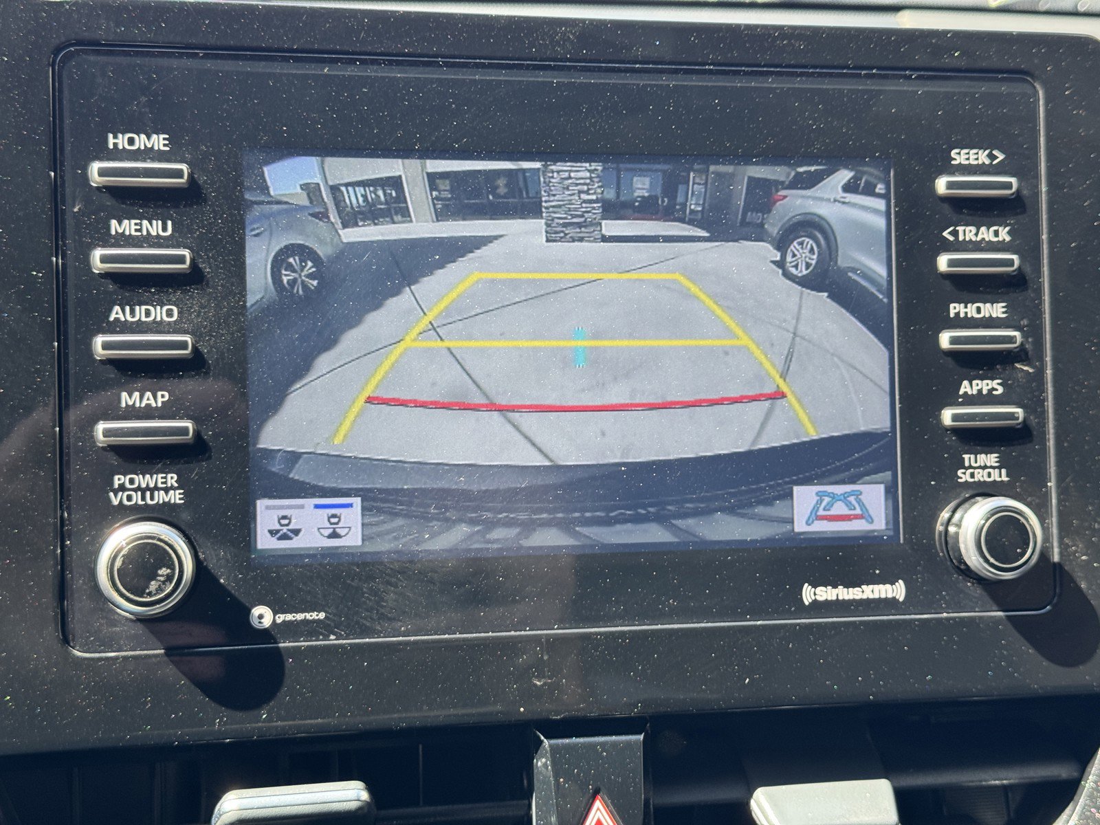 Used 2021 Toyota Camry SE w/ Convenience Package image 17