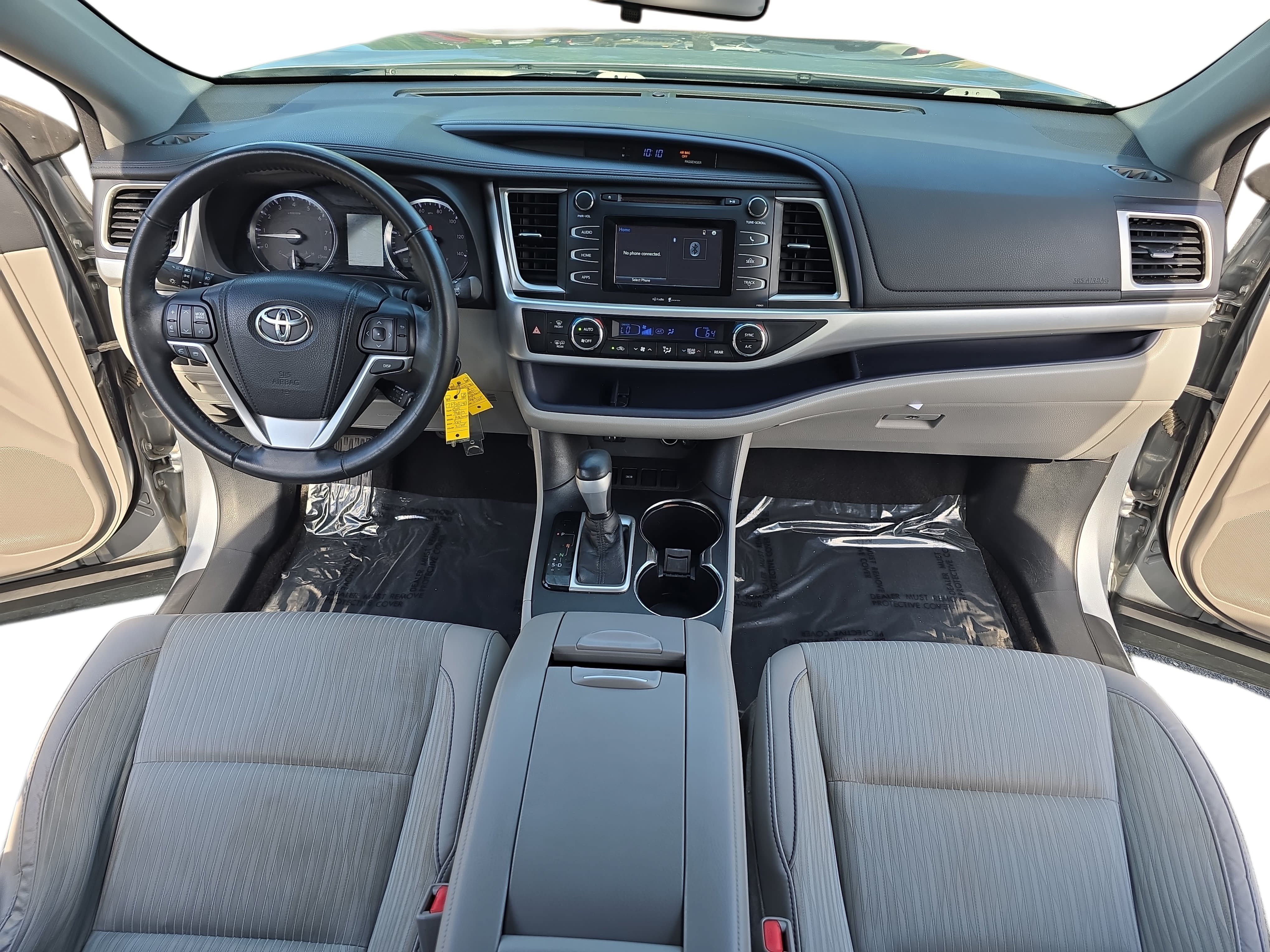 Used 2015 Toyota Highlander Plus FWD image 9