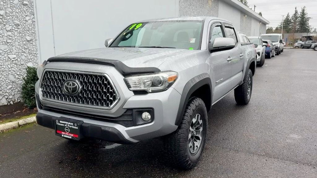 Used 2019 Toyota Tacoma TRD Off-Road image 3