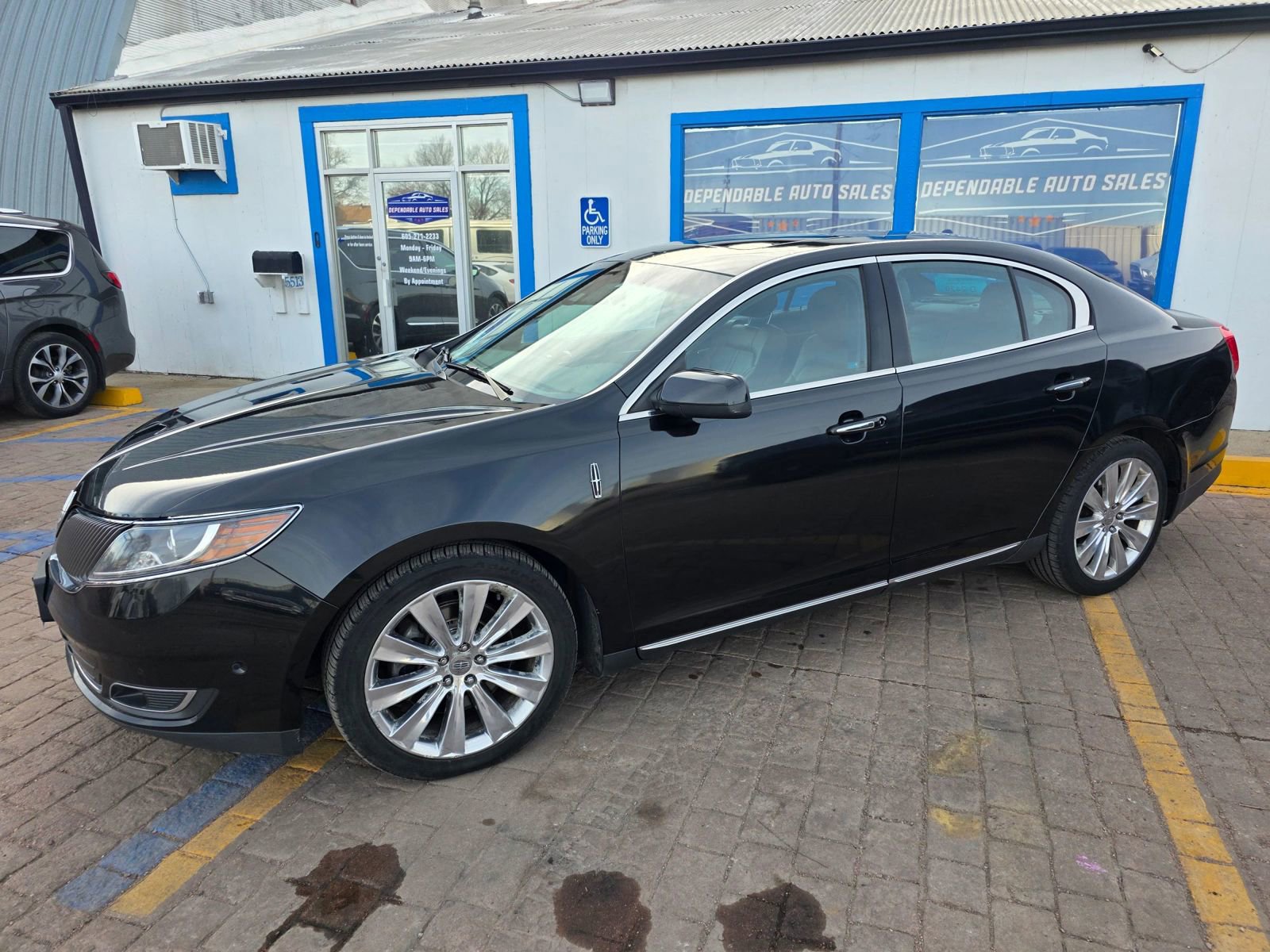 Used 2014 Lincoln MKS AWD w/ Equipment Group 201A