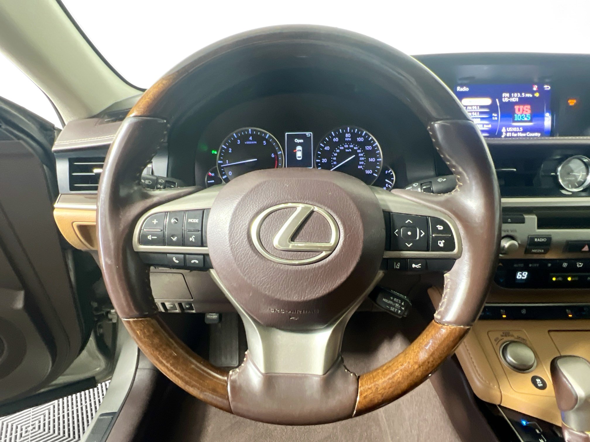 Used 2018 Lexus ES 350 w/ Premier Package FWD image 17