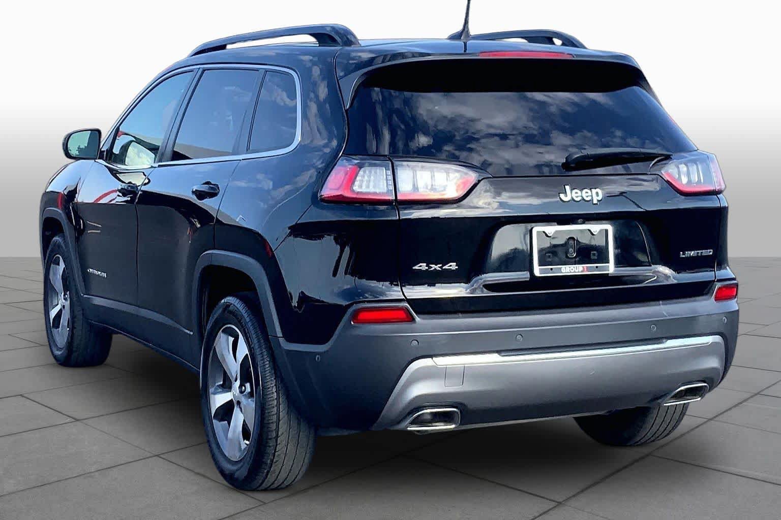Used 2022 Jeep Cherokee Limited AWD/4WD image 12
