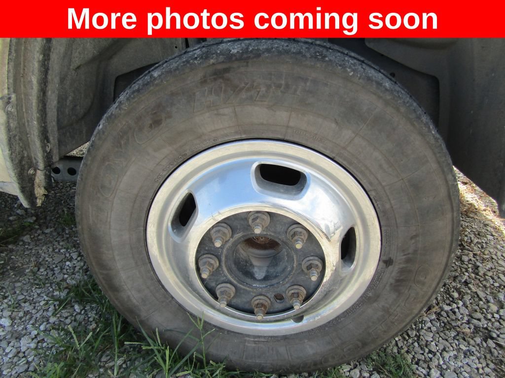 Used 2024 RAM 3500 Tradesman w/ Chrome Appearance Group AWD/4WD image 9