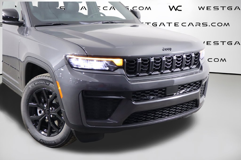New 2026 Jeep Grand Cherokee Altitude AWD/4WD image 53