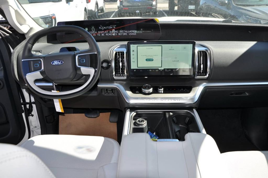 New 2025 Ford Expedition Platinum image 12