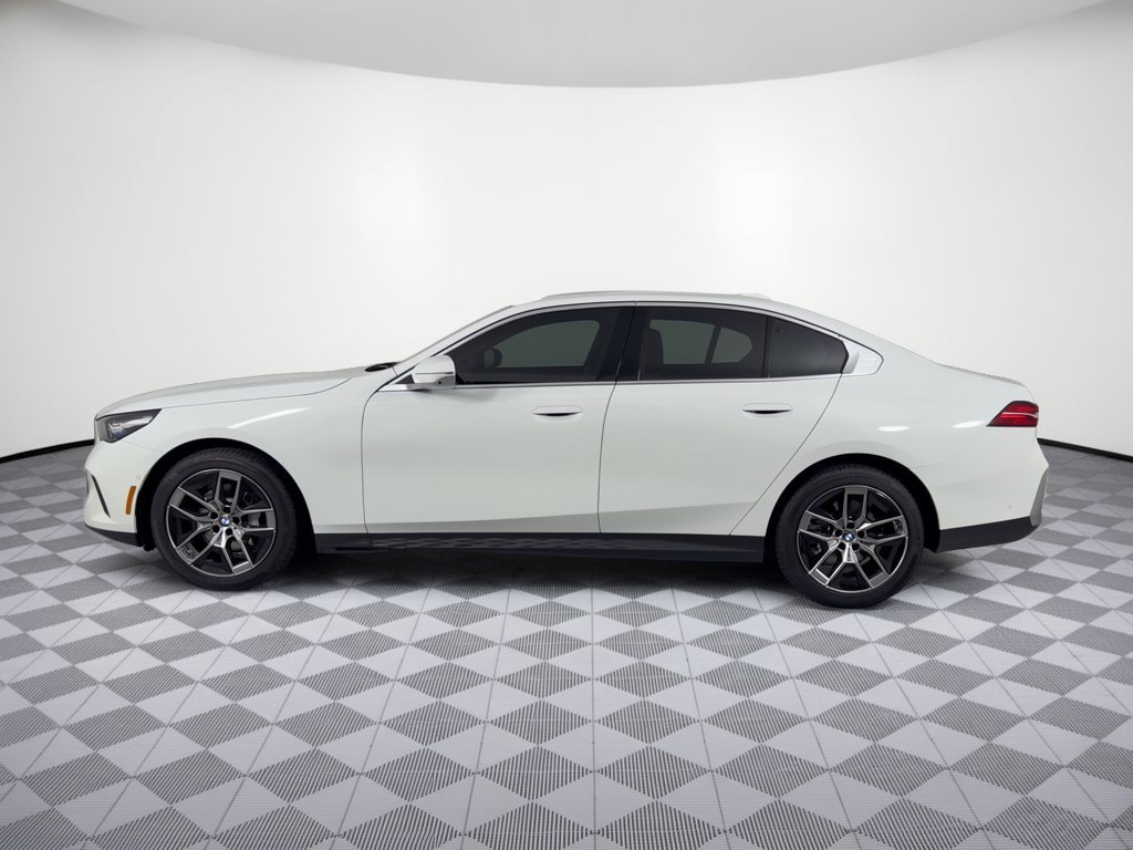 New 2027 BMW 540i xDrive w/ Premium Package AWD/4WD image 2